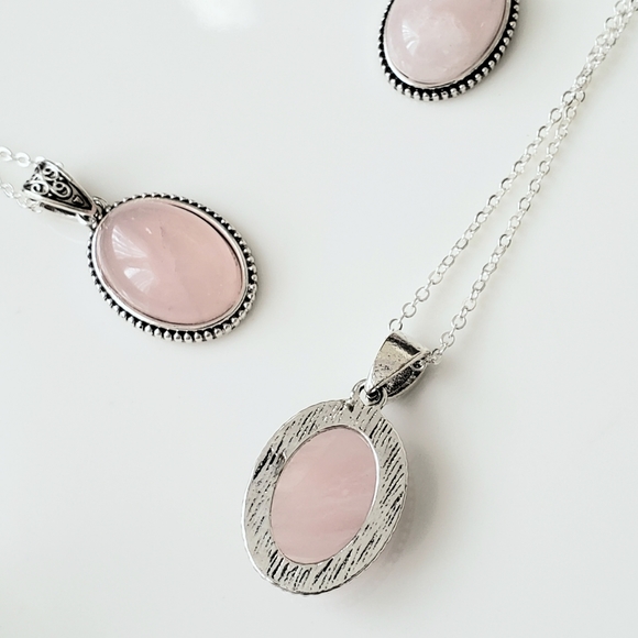 Natural rose quartz pendant necklace - Picture 3 of 5